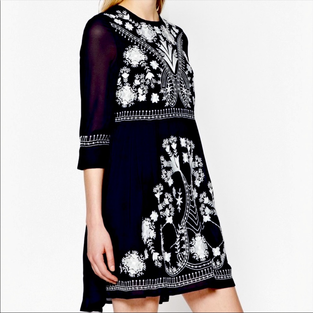 French Connection ‘Kiko’ embroidered crepe babydoll dress